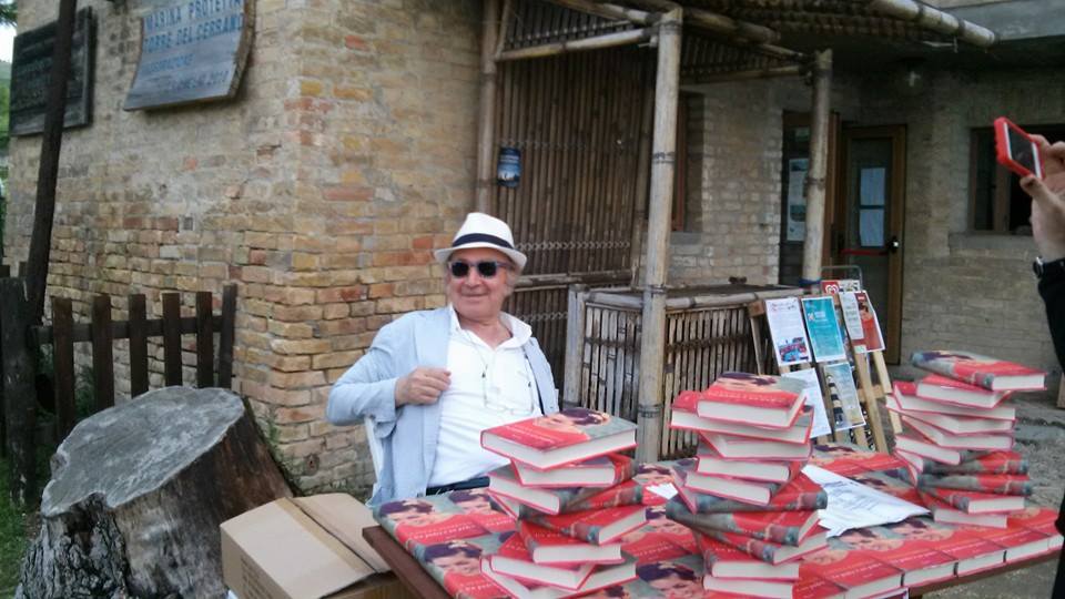 Teramo, i libri, i librai, la politica, i lettori e la Mondadori